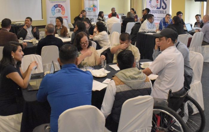 Taller con personas con discapacidad en SEGEPLAN